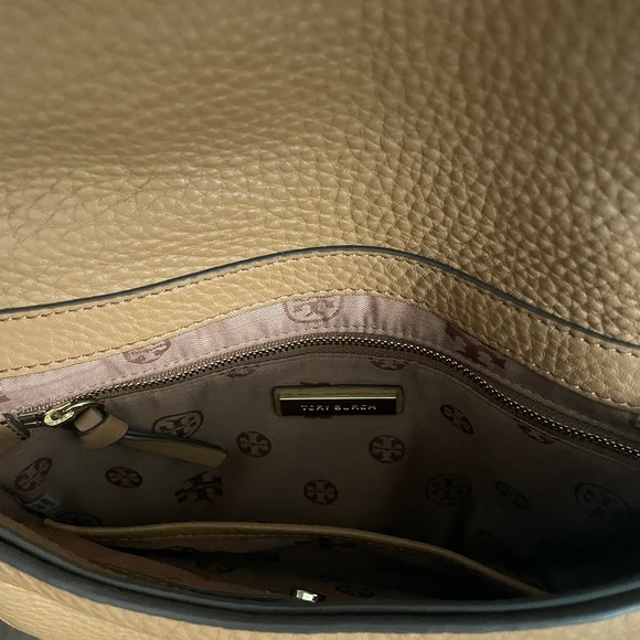 Tory Burch Robinson Pebbled Leather Messenger Tote - Picture 5 of 11